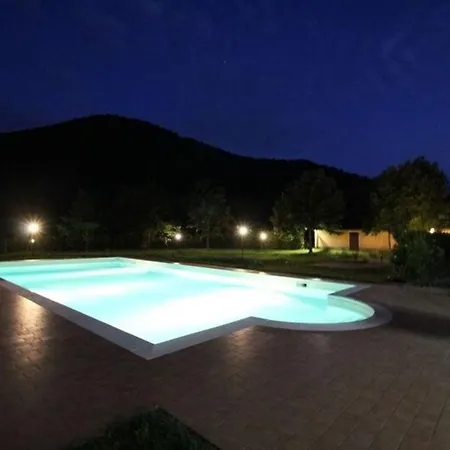 Ferienhaus Mit Privatpool Fuer 27 Personen Ca 346 Qm In Monsagrati, Toskana Provinz Lucca *