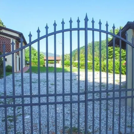 Ferienhaus Mit Privatpool Fuer 27 Personen Ca 346 Qm In Monsagrati, Toskana Provinz Lucca * Monsagrati