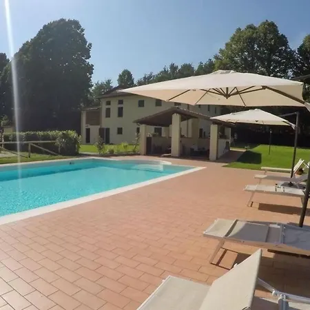 Ferienhaus Mit Privatpool Fuer 27 Personen Ca 346 Qm In Monsagrati, Toskana Provinz Lucca بيت للعطل *
